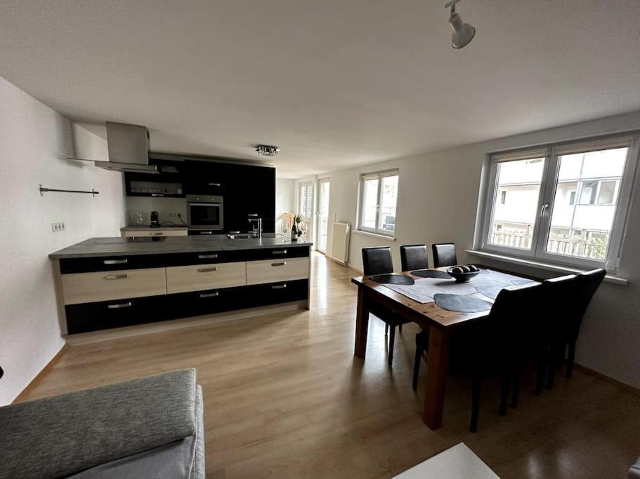 Maisonette-Apartment Mit Grosser Terrasse Im Zentrum Von Bregenz Exterior foto